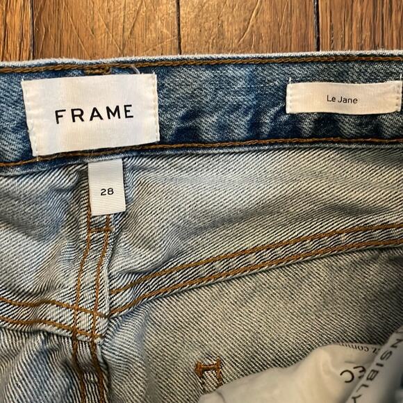 Frame High Rise Straight Distressed Jeans NEW - Picture 3 of 5